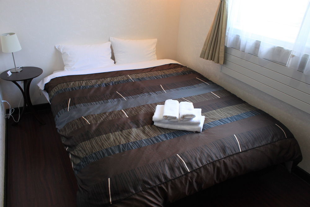 Petit Hotel Melon Nakafurano Buitenkant foto